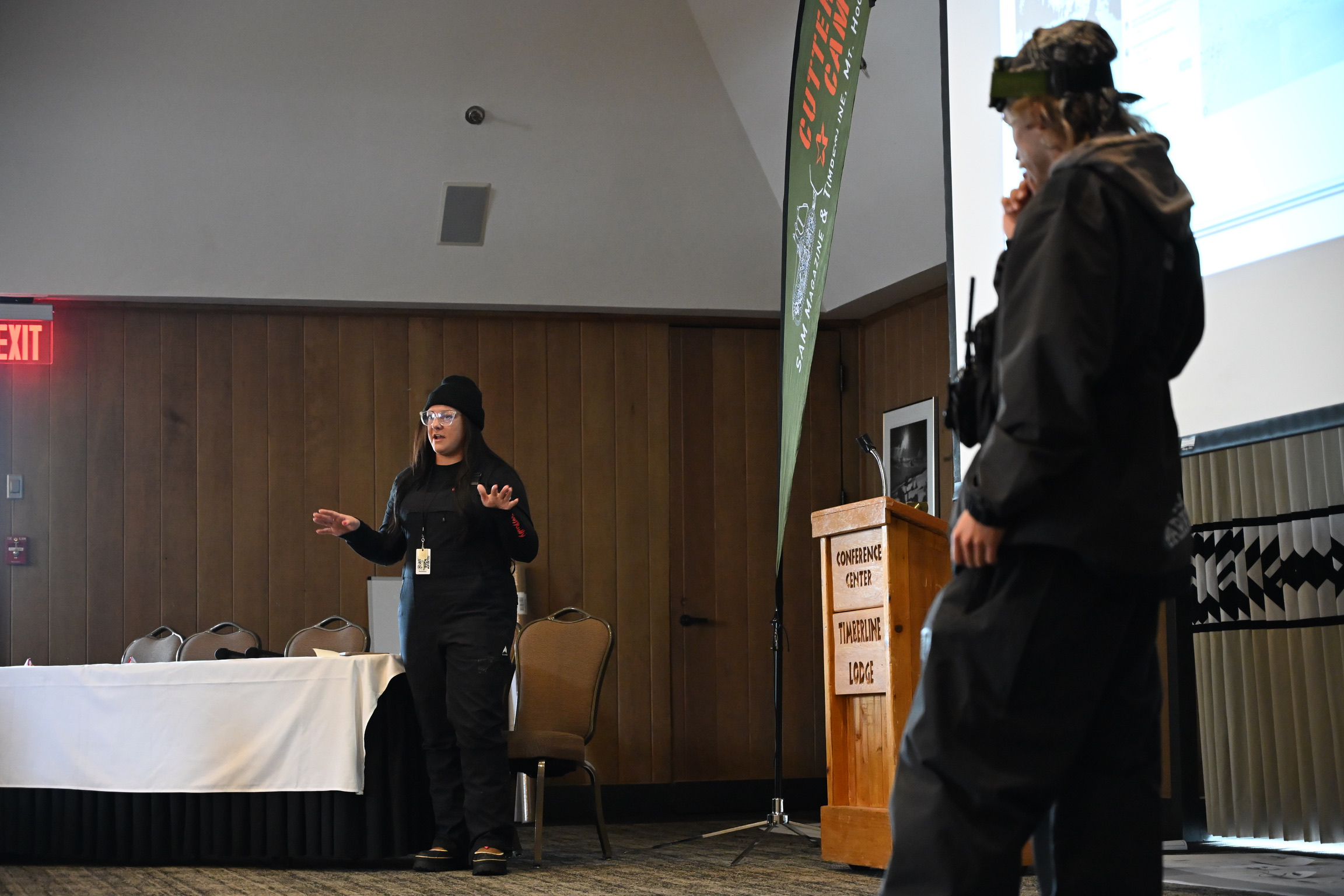 61BAC0AA C16A 430E 9C15 BDB275A2429A