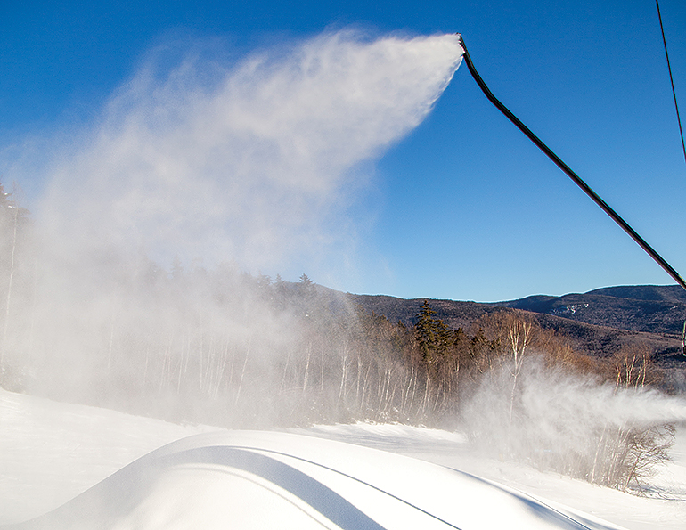 mar20 snowmaking 08