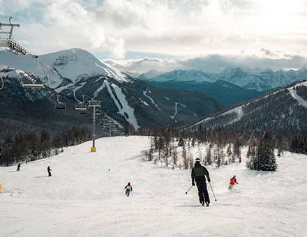 Lake Louise Holiday HN