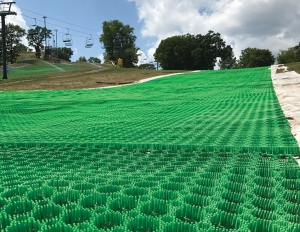 Buck Hill, Minn., has installed an ambitious dry slope project from Neveplast.