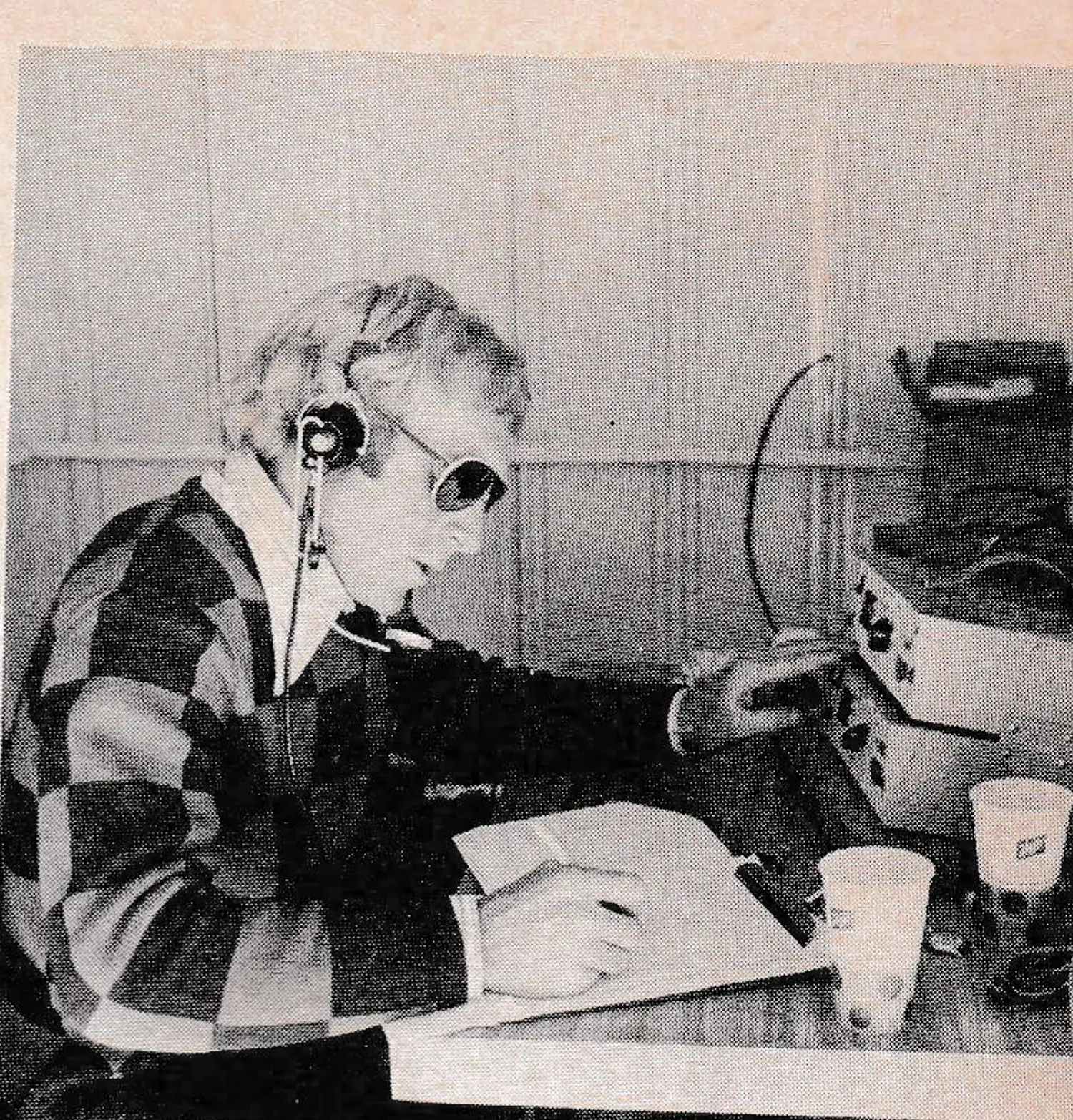 George Gordon, Highlands Nastar coordinator, records his run in the timing shack.