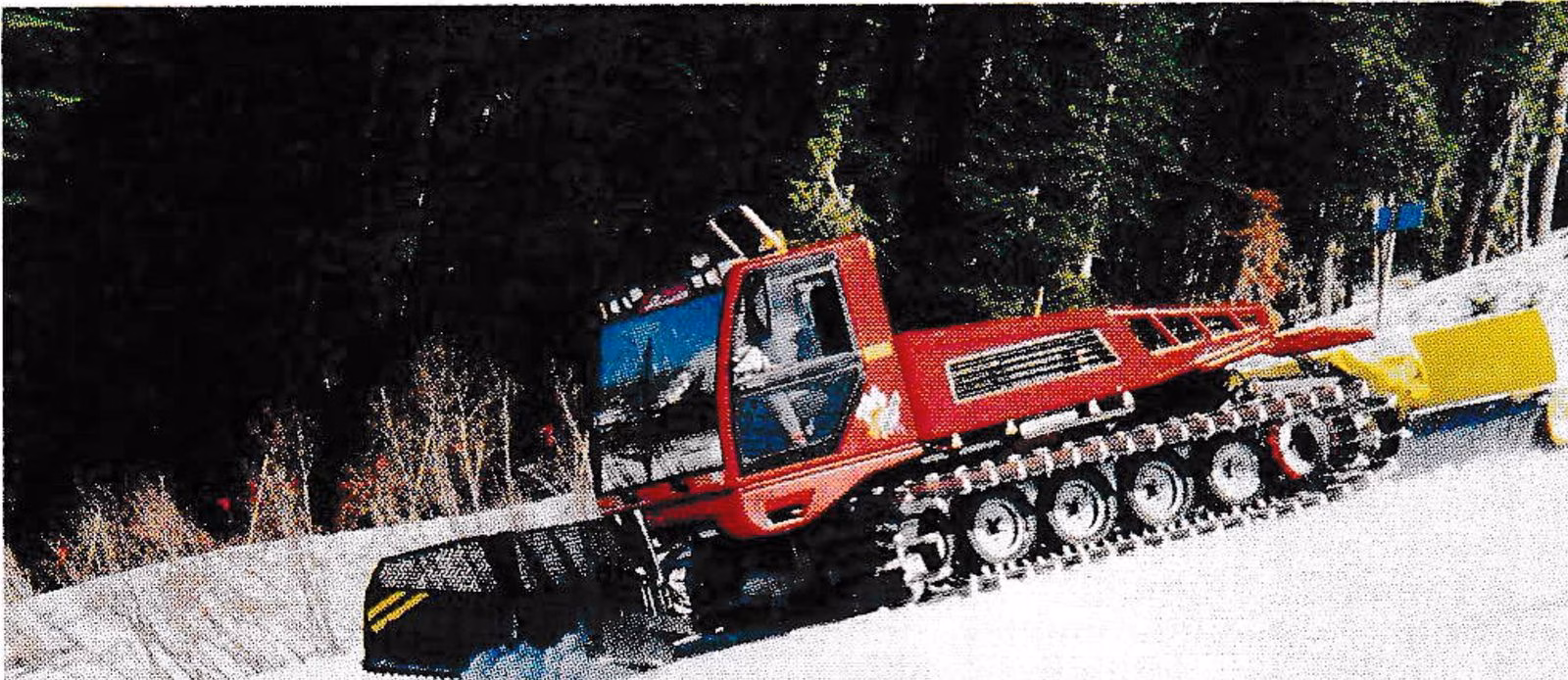 The Prinoth T4S with curved windshield.