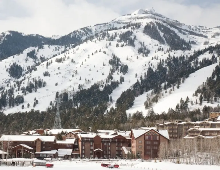 Western Destinations Saw Occupancy, Revenue Plunge in April