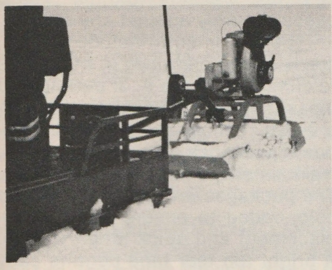 The Super-Renovator carries its own powered tiller, allowing the operator to loosen old packed snow and level bumps and hollows, all while setting tracks.