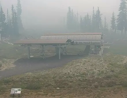 Mount Hood Meadows Evacuates as Wildfire Threat Forces Level 3 Order; Timberline Now at Level 1